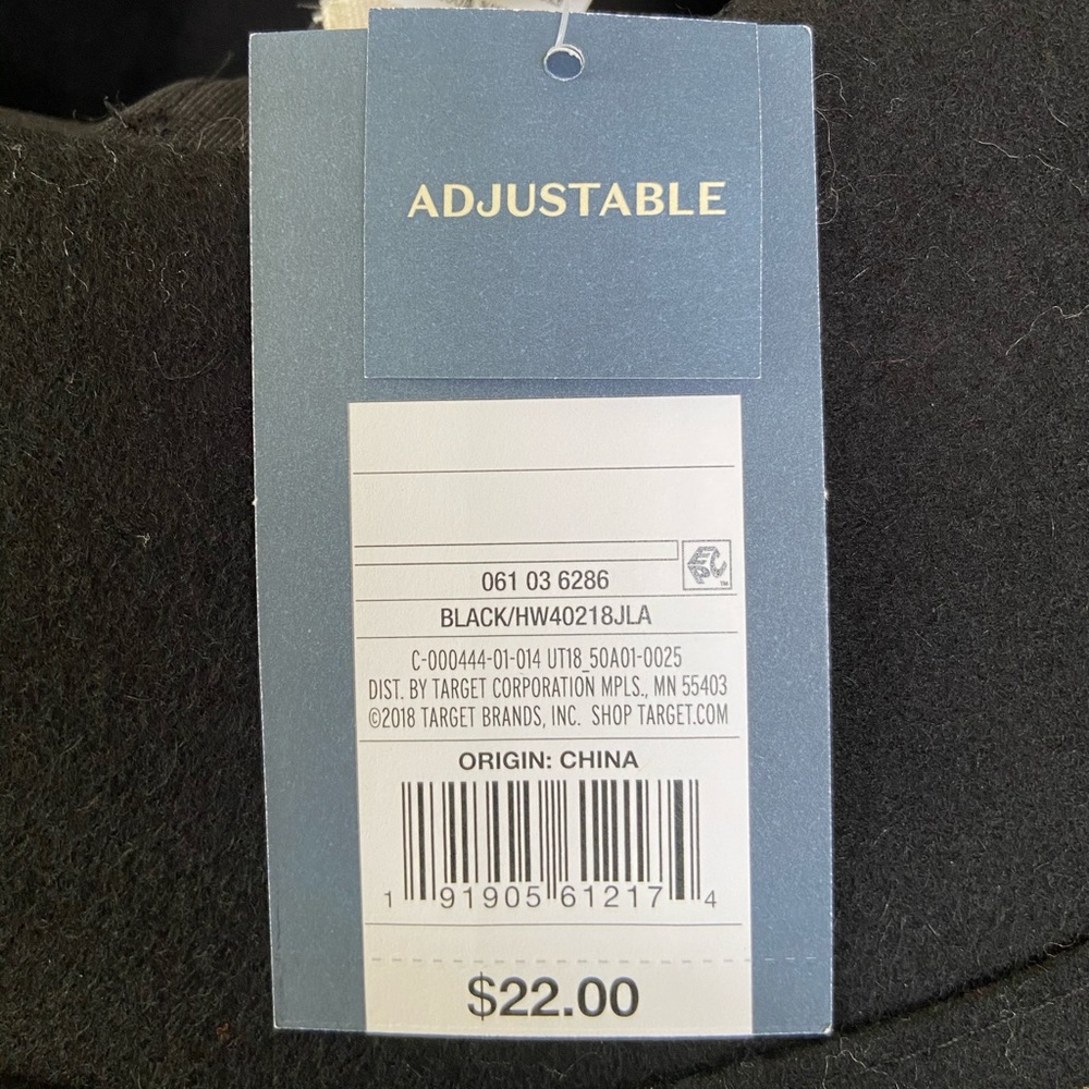Target universal threads hat - Picture 3 of 4